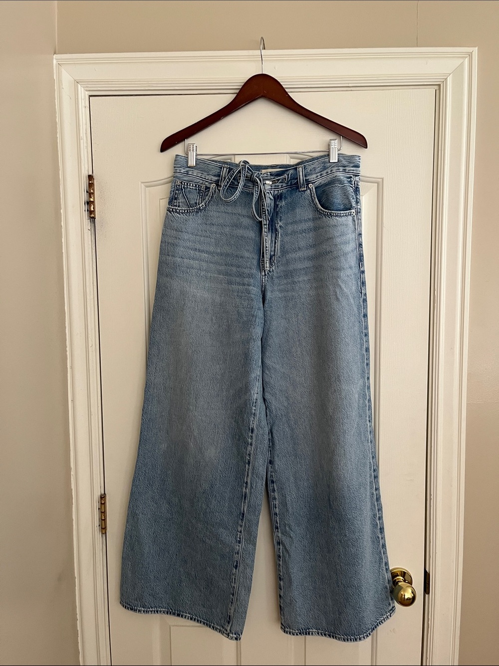 Madewell Superwide-Leg Jeans: Airy Denim Edition size 28 - Picture 2 of 4
